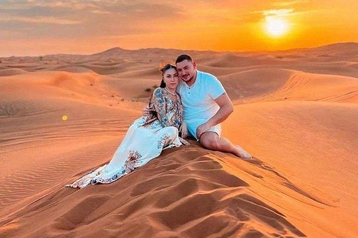 Dubai Private Evening Red Dunes Safari, BBQ & Premium Camp