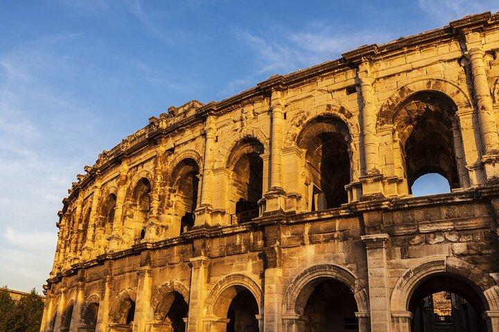 Nîmes : Billet Arène romaine antique et visite audio de la vieille ville
