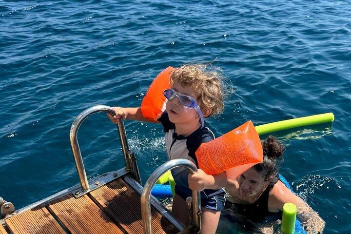 Corinth Canal & Saronic Gulf GlassBottom Cruise : 4h Schwimmen & Buffet