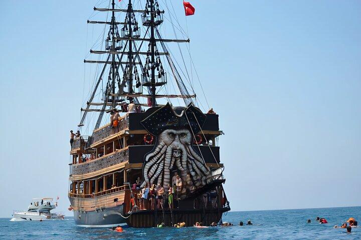 Alanya Pirate Boat Trip with Lunch & Free Soft Drinks