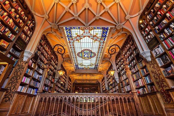 Lello Bookstore Ticket with Self-guided-Tour or Restaurants Guide