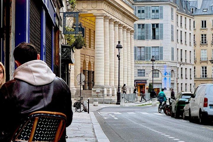 Saint Germain Walking Tour with Local Insights