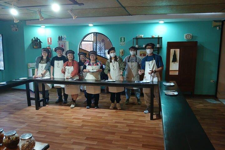Van Paracas: Full Day Ica