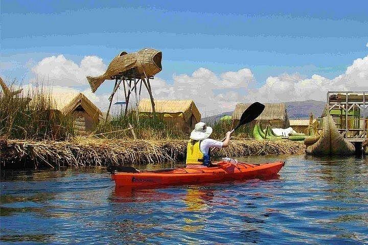 チチカカ湖のカヤックアドベンチャー