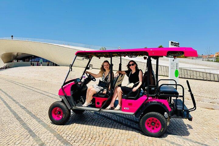 Lisbon : Tuk Tukによる旧市街ツアー