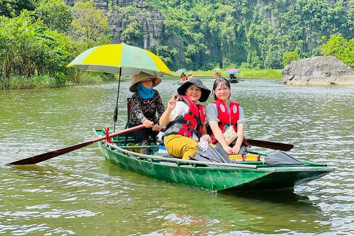 Fra Hanoi til Ninh Binh Fulddags lille gruppe på 9 guidet tur