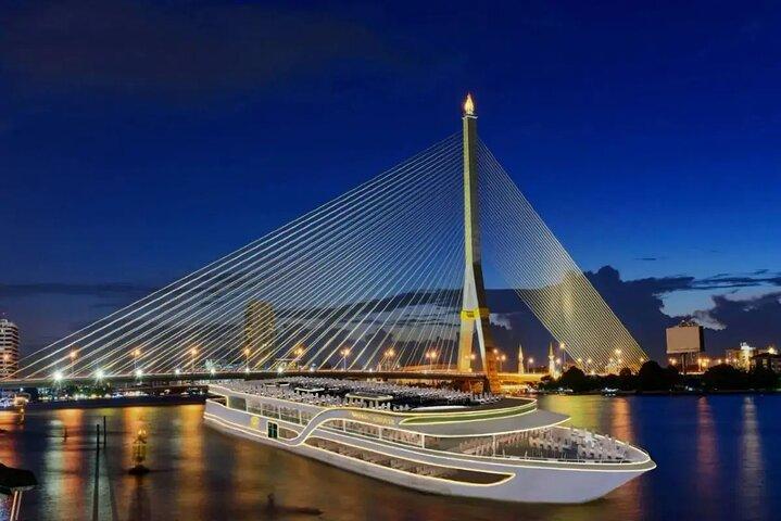 Noah Dinner Cruise com Show ao Vivo e Buffet Internacional