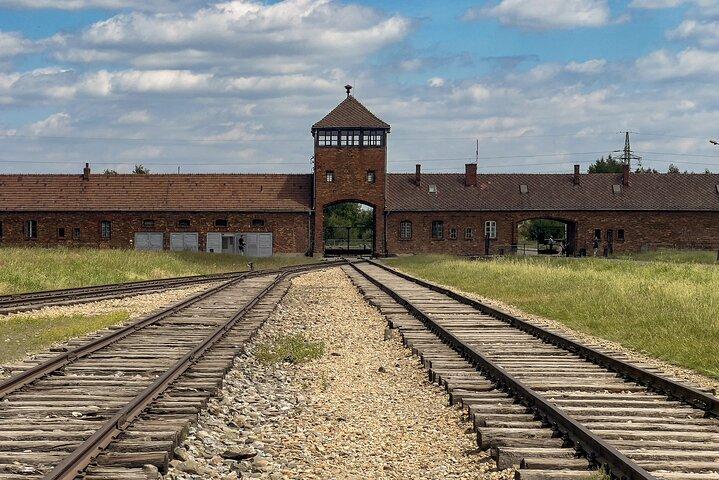 Visita guiada al monumento y museo de Auschwitz-Birkenau desde Cracovia
