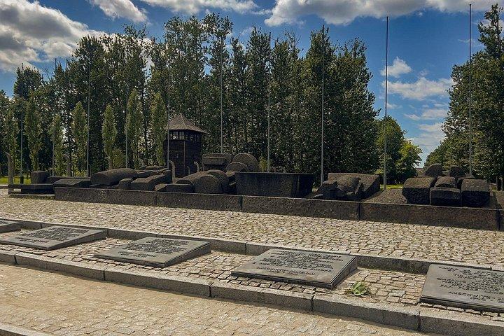Visita guiada al monumento y museo de Auschwitz-Birkenau desde Cracovia