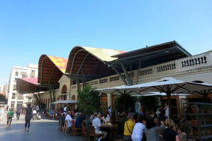Barcelona El Born Tour mit Tapas- und Getränkeverkostung
