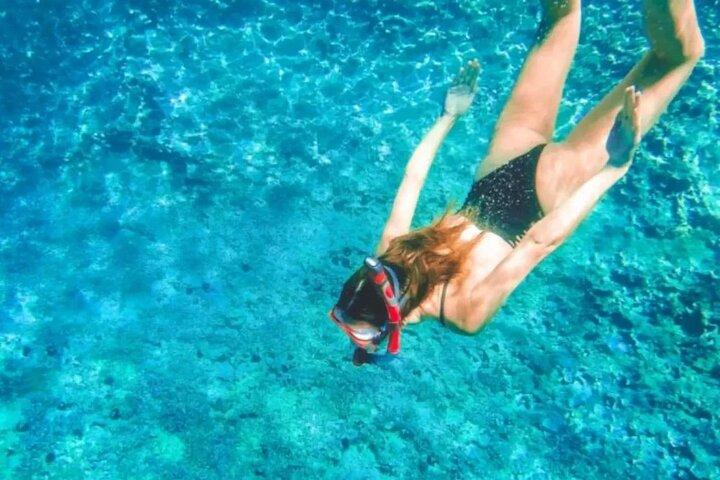 Giro in motoscafo privato di 2 ore lungo la costa – Sharm El Sheikh
