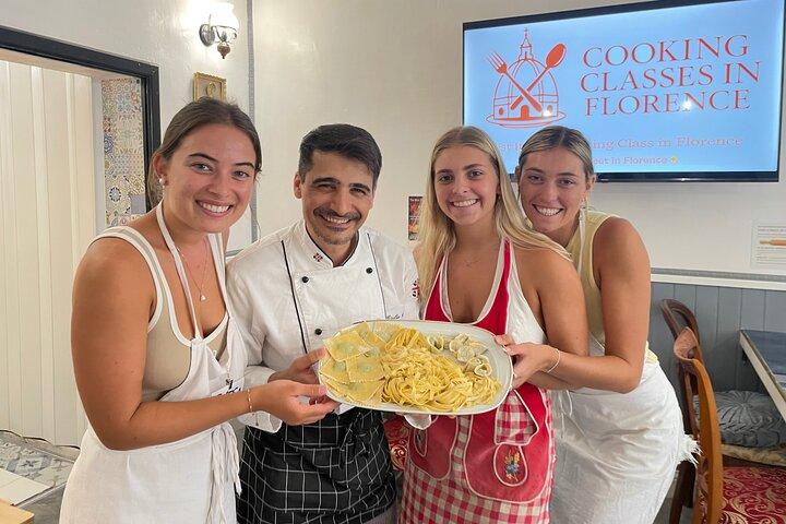 Florence: BEST Pasta Cooking Class: "SING & FUN" _NO BORING CLASS