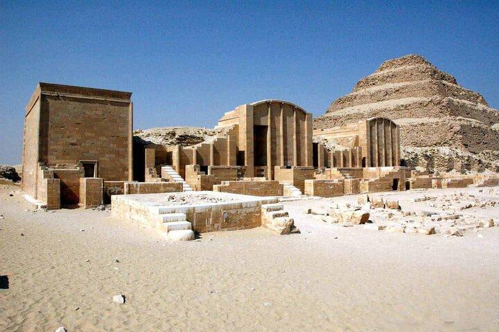 Grupptur till Memphis Sakkara och Dahshur pyramider