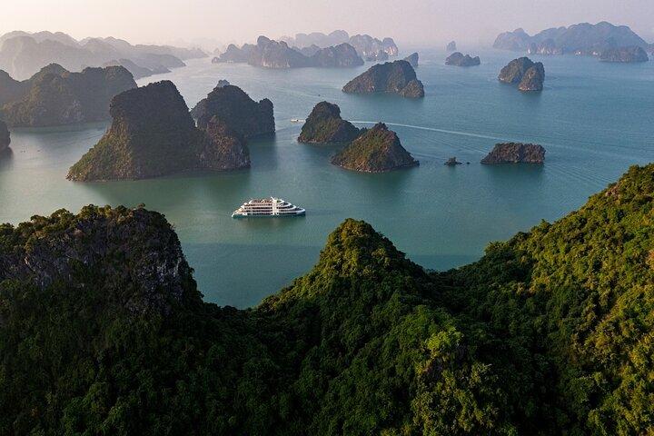 2-daagse Halong en Lan Ha Bay vanuit Hanoi per luxe cruise