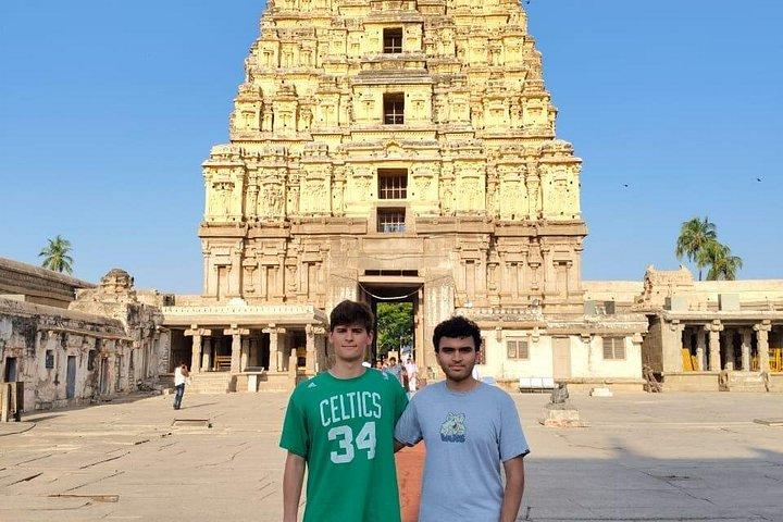 Hyderabad, Badami & Hampi Tour