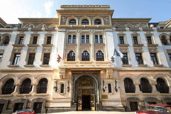Bucharest Beyond the Boulevards: En selvguidet lydtur