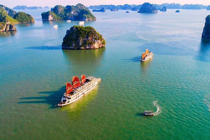 ハノイ発：アルカディブティッククルーズで行く絶景2〜デイハロン湾