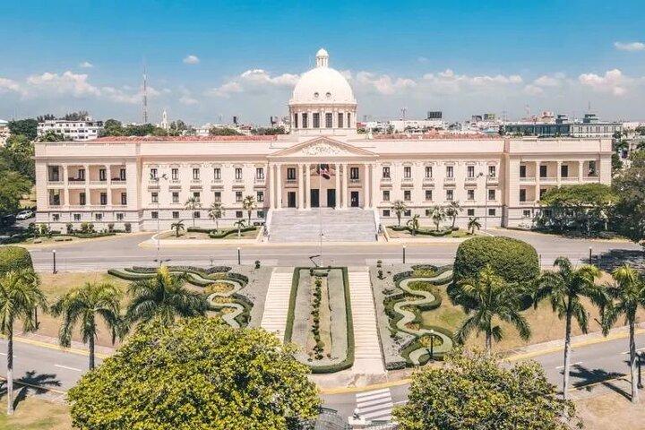 Santo Domingo: Colonial City Tour med frokost og 4D biograf