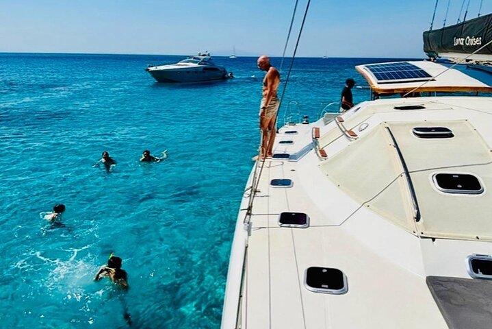 Mykonos Catamaran kryssning dag eller solnedgång Tour med måltider och drycker