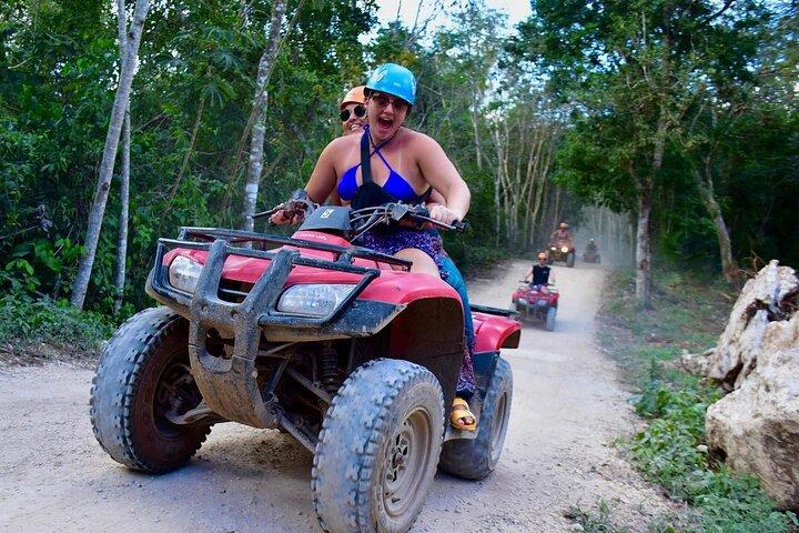 ATV Tour singolo, zipline e cenote Da Playa del Carmen