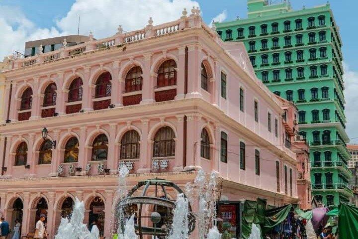 マカオ ツアーの豪華 MPV リムジンによる香港からのお迎え