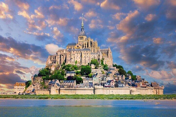 Mont Saint Michel dagstur 10h tur och retur från Paris