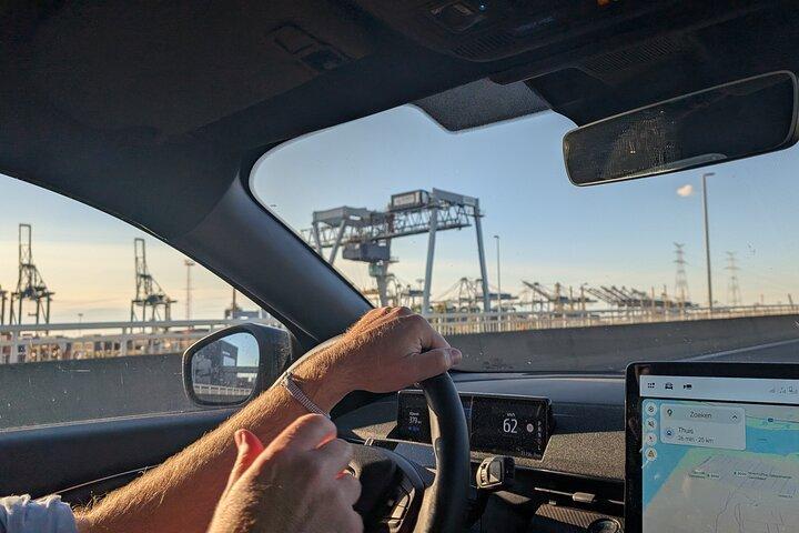 Fachkundig geführte Antwerpen Hafenrundfahrt, (VIP -) Auto oder Minivan inklusive