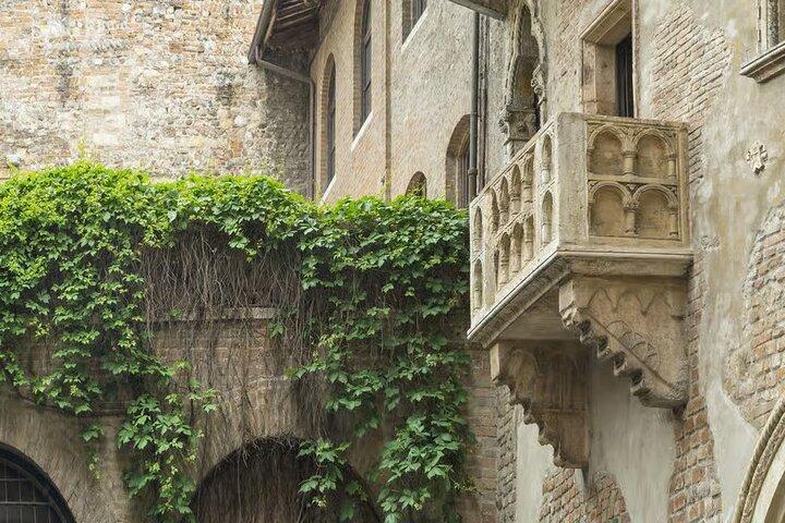 Von Mailand Verona Sirmione Gardasee Private Bootsfahrt