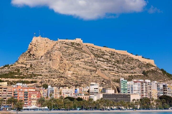 Tour a piedi di Alicante: 12 gemme nascoste con una Guida locale
