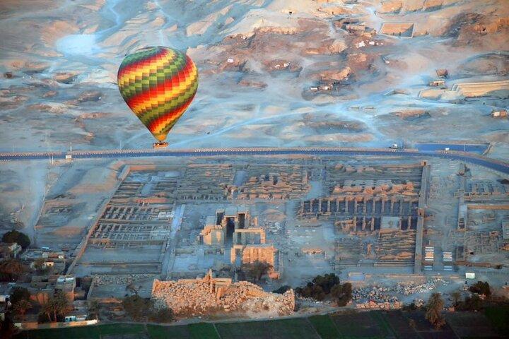 Luxor Sunrise Hot Air Balloon's World's Largest Open Air Museum