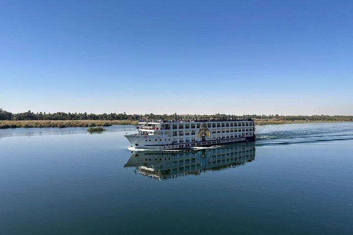Nijlcruise Luxor van 4 nachten naar Aswan met Abu Simbel Tour