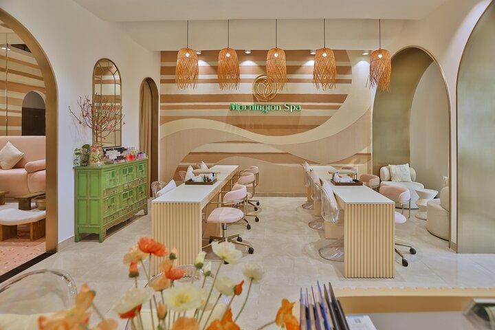 Trattamento viso di lusso in una spa tranquilla e privata