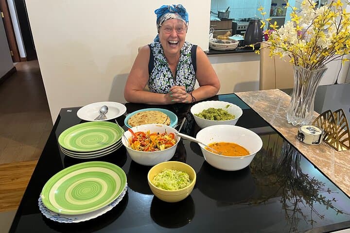 Popular Kenyan Food Cooking Class and Local Market Experience