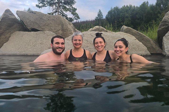 Midnight Sun Magic Chena Hot Springs Tour do Museu do Soak e do Gelo
