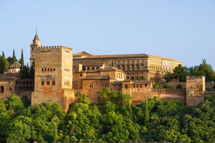 Guided tour of the Alhambra and Generalife