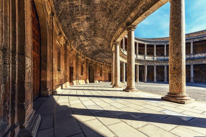 Guided tour of the Alhambra and Generalife