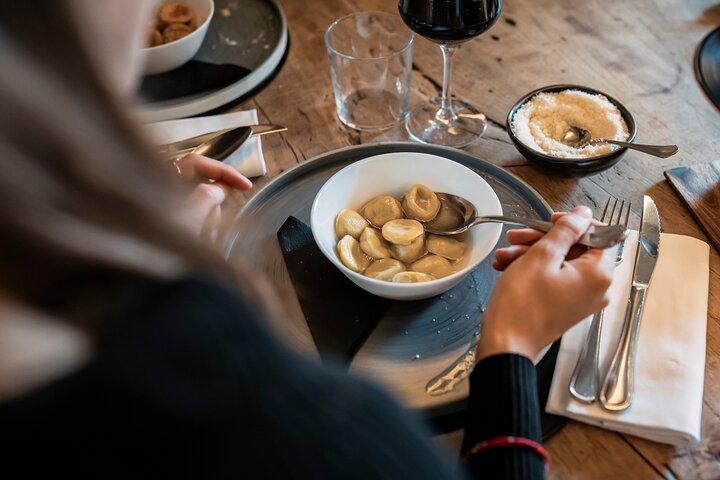 Excursão privada de comida de Parma com 10 degustações de comida local