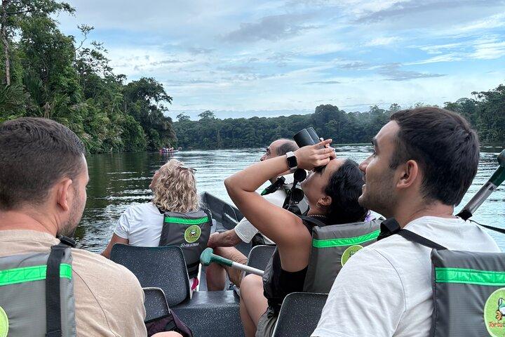 Eventyr kanotur i Tortuguero