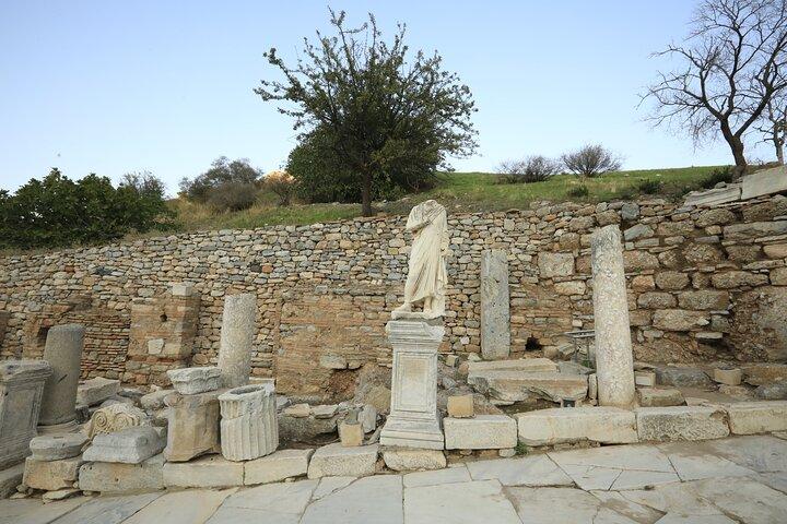 Aegean Wonders: Tour to Laodicea, Pamukkale, Ephesus, Kusadasi