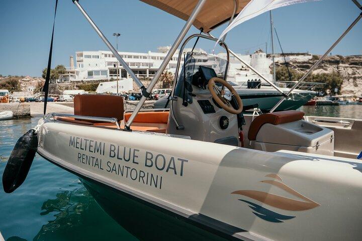 Santorin: Lizenzfreier Luxusbootverleih – Halb- oder Ganztag