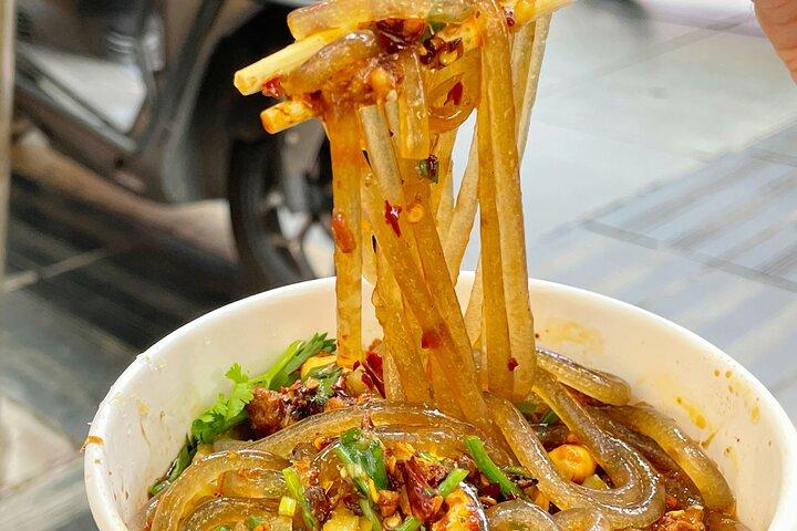 重慶の食探訪、旧市街＆魔法の夜景