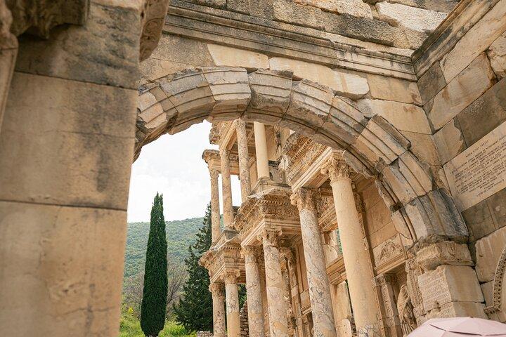 Excursão de luxo de 2 dias de Istambul a Éfeso e Pamukkale