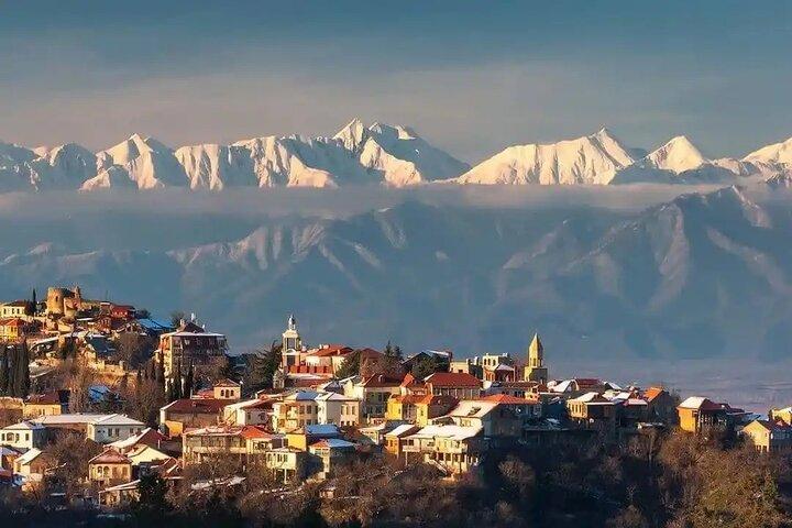 Full-Day Kakheti Tour Wine, Food and Sighnaghi City of Love