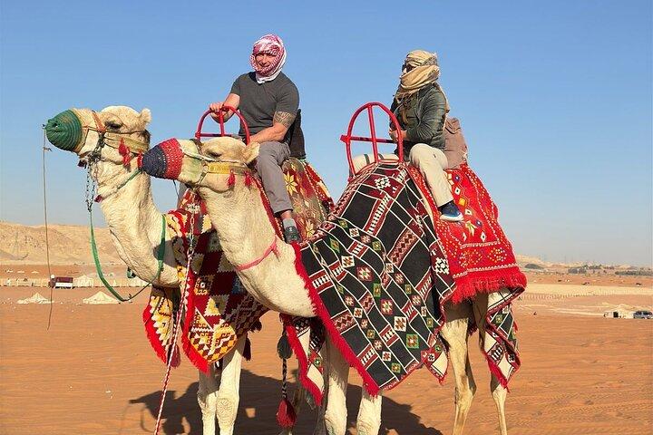 Randonnée à dos de chameau et expérience en quad à Riyad