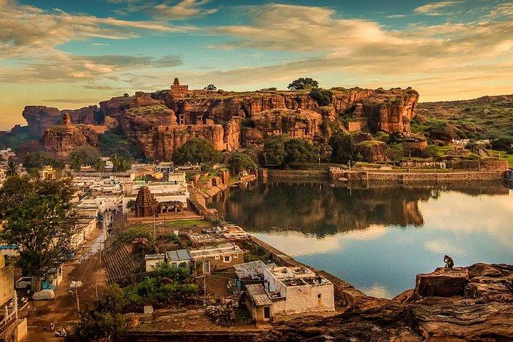 Hyderabad, Badami & Hampi Tour