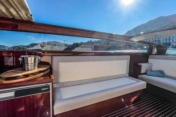 Crucero privado por el Lago Como en un lujoso barco-taxi de madera
