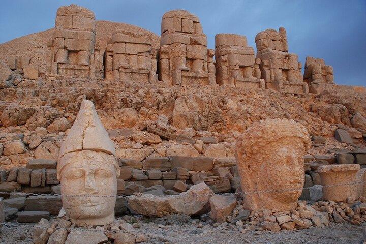 Nemrut Dağı Fast-Track Ticket : Skip the Line, Mt. Nemrut!