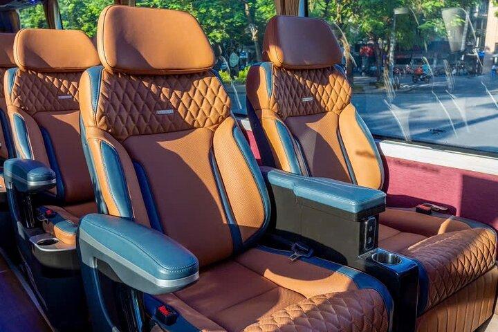 Daglig Limousine Bus Halong - Ninh Binh - Halong