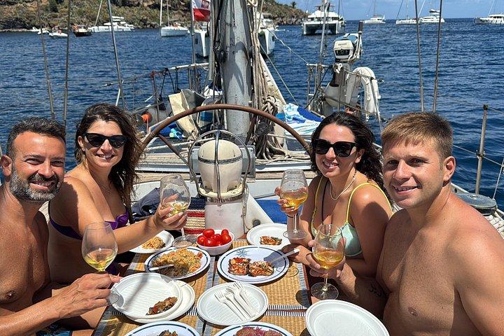 Vela and Wine Experience a Vulcano Aeolian Islands