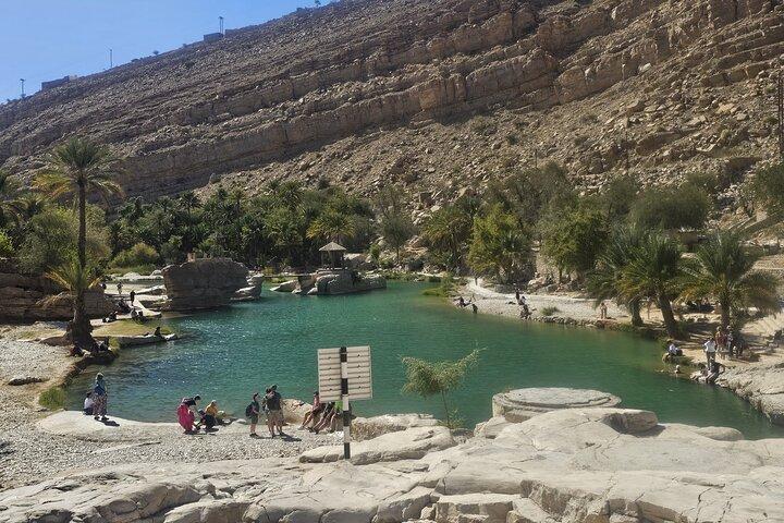 Wahiba Sands e tour di un giorno di Wadi Bani Khalid